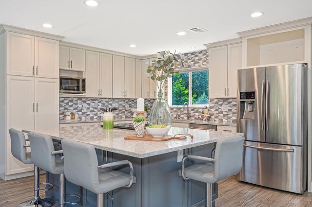 2720 La Canada Ct, Cameron Park, CA 95682