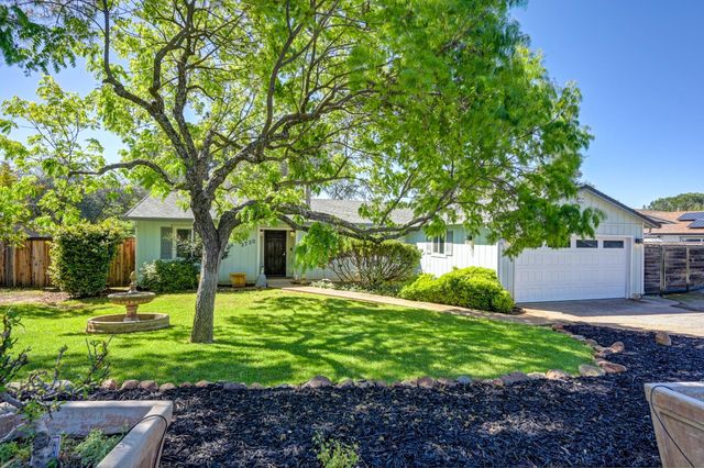 2720 La Canada Ct, Cameron Park, CA 95682