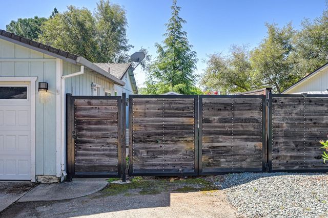 2720 La Canada Ct, Cameron Park, CA 95682