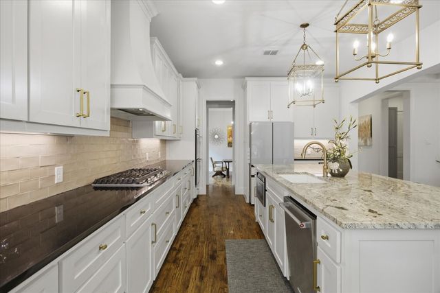 520 Point Vista Drive, Aledo, TX 76008