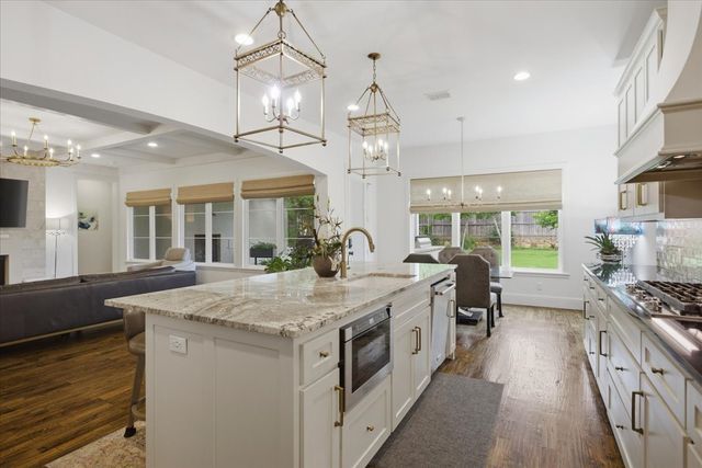 520 Point Vista Drive, Aledo, TX 76008