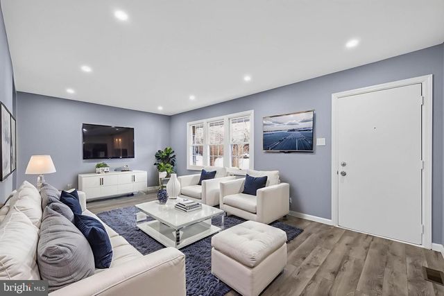 2795 MONMOUTH RD, Jobstown, NJ 08041