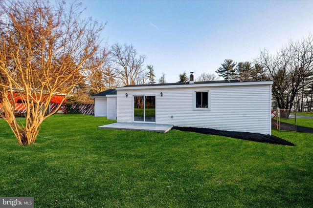 2795 MONMOUTH RD, Jobstown, NJ 08041