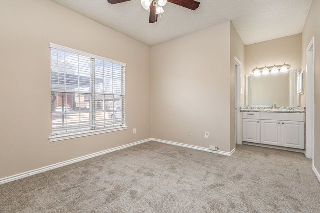3615 W Northgate Drive 123, Irving, TX 75062