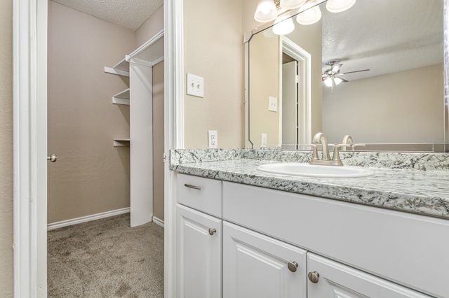 3615 W Northgate Drive 123, Irving, TX 75062