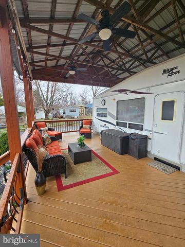 BLOCK 39 LOT 7 YOGI BEAR BLVD, Falling Waters, WV 25419