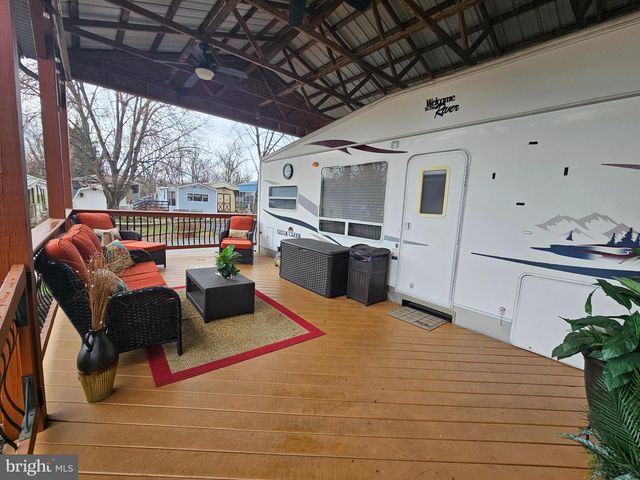 BLOCK 39 LOT 7 YOGI BEAR BLVD, Falling Waters, WV 25419