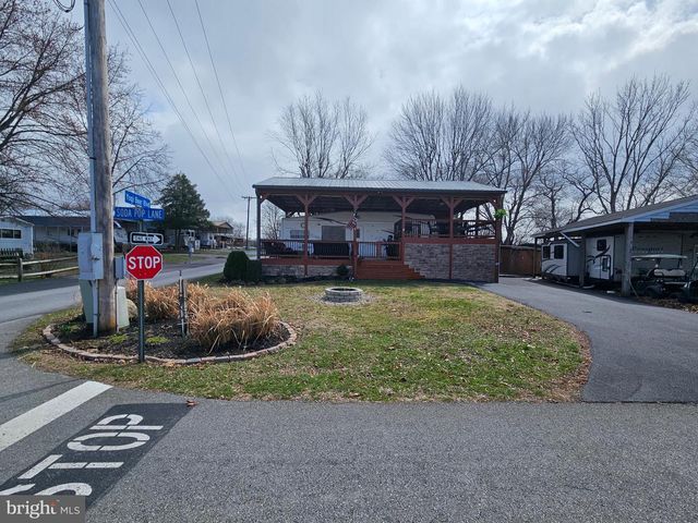 BLOCK 39 LOT 7 YOGI BEAR BLVD, Falling Waters, WV 25419