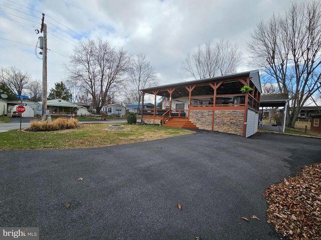 BLOCK 39 LOT 7 YOGI BEAR BLVD, Falling Waters, WV 25419