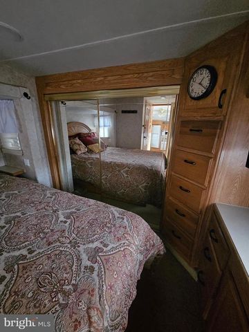 BLOCK 39 LOT 7 YOGI BEAR BLVD, Falling Waters, WV 25419