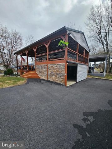 BLOCK 39 LOT 7 YOGI BEAR BLVD, Falling Waters, WV 25419