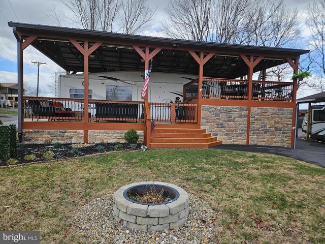 BLOCK 39 LOT 7 YOGI BEAR BLVD, Falling Waters, WV 25419