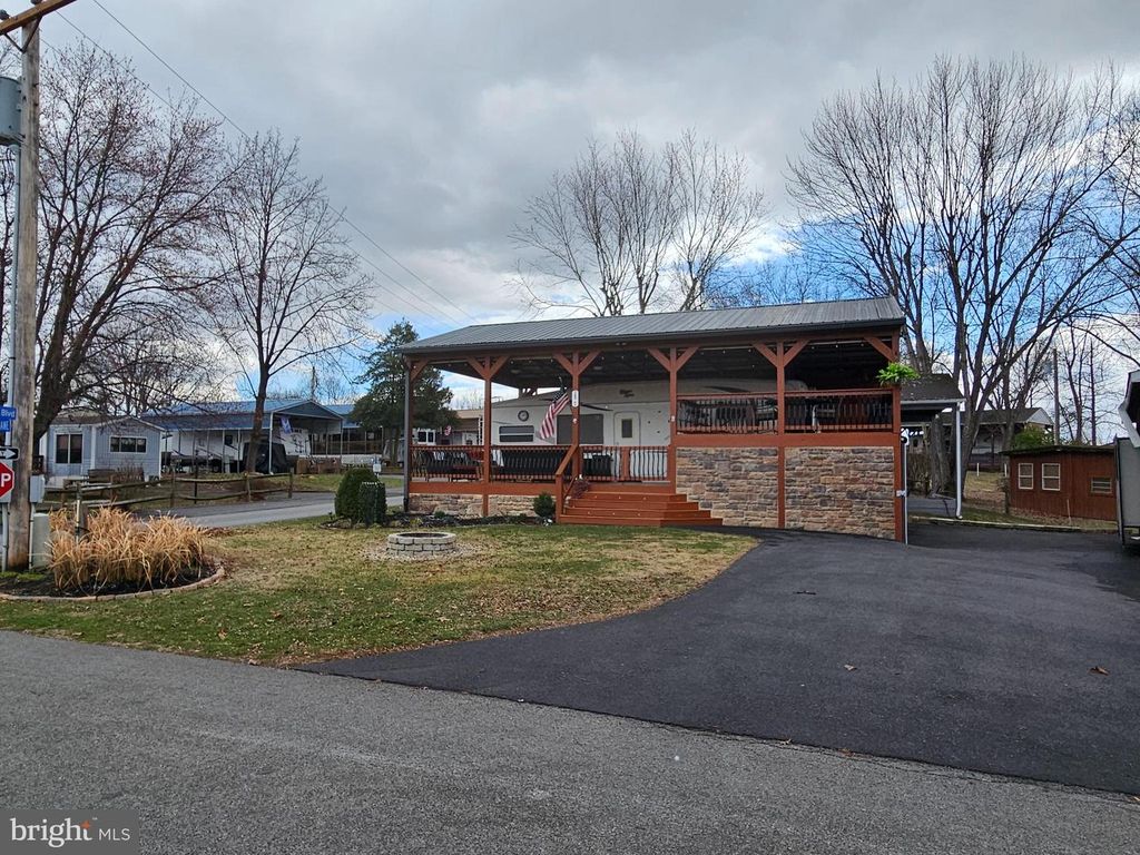 BLOCK 39 LOT 7 YOGI BEAR BLVD, Falling Waters, WV 25419