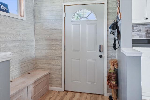 806 E 12th Street N, Newton, IA 50208