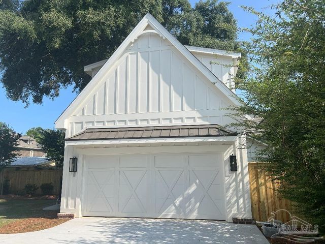 1611 E Gadsden St, Pensacola, FL 32501