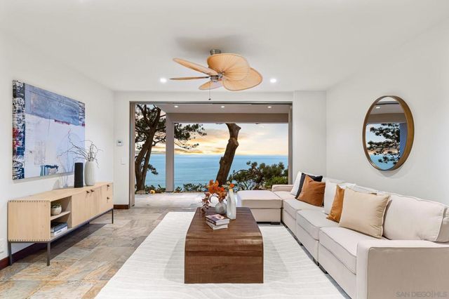 354 Ocean View Ave, Del Mar, CA 92014