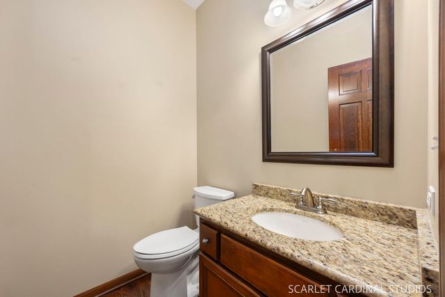 609 Spruce Court, Oswego, IL 60543