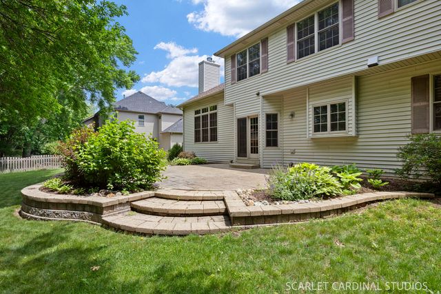 609 Spruce Court, Oswego, IL 60543