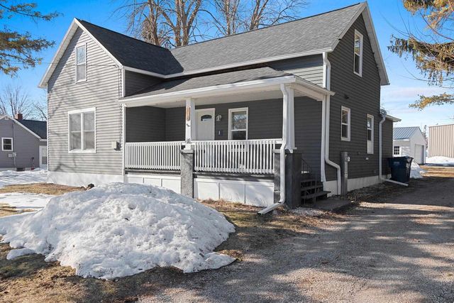 219 FRONT STREET, Pulaski, WI 54162