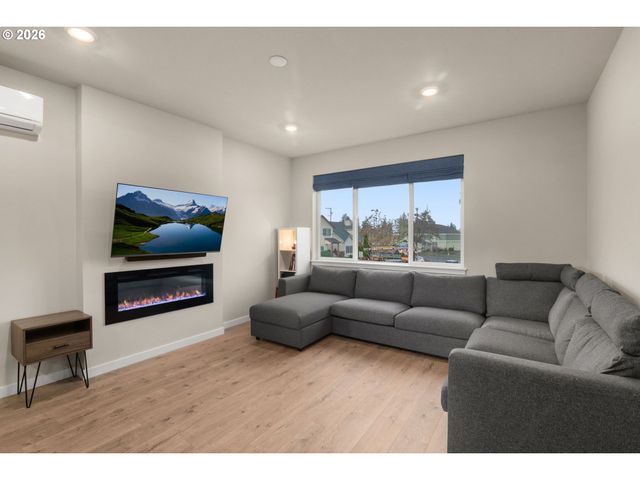 19718 Sw BRANDY Ln, Beaverton, OR 97007