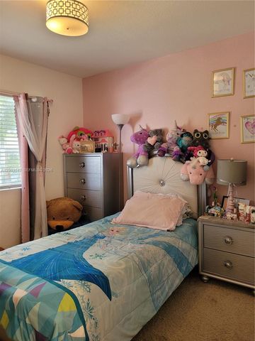 1015 SE 24th Ter, Homestead, FL 33035