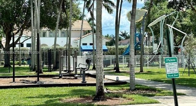 1015 SE 24th Ter, Homestead, FL 33035