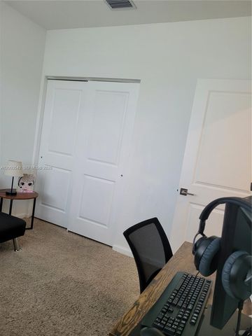 1015 SE 24th Ter, Homestead, FL 33035