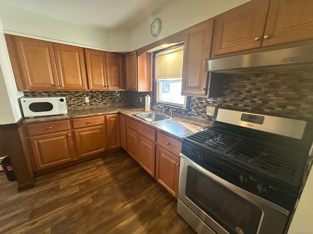 100 4th Avenue 1st flr, West Haven, CT 06516