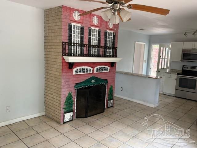 721 Gentian Dr, Pensacola, FL 32503