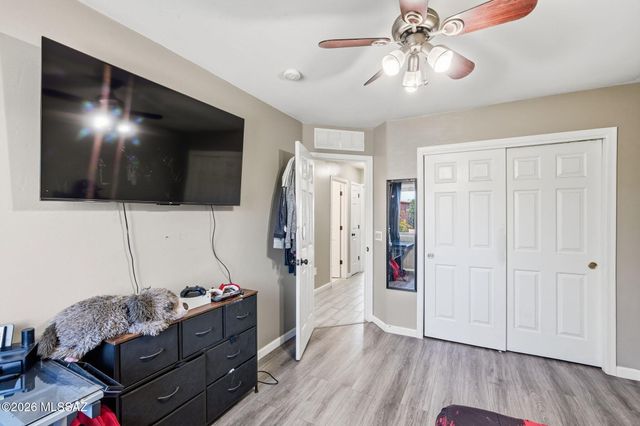 6502 S Giuliani Avenue, Tucson, AZ 85757