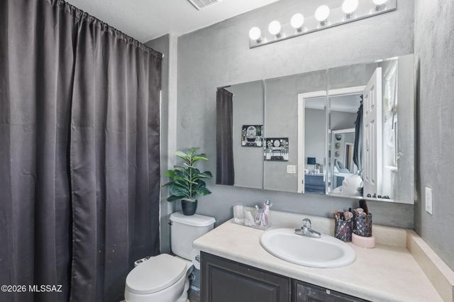 6502 S Giuliani Avenue, Tucson, AZ 85757