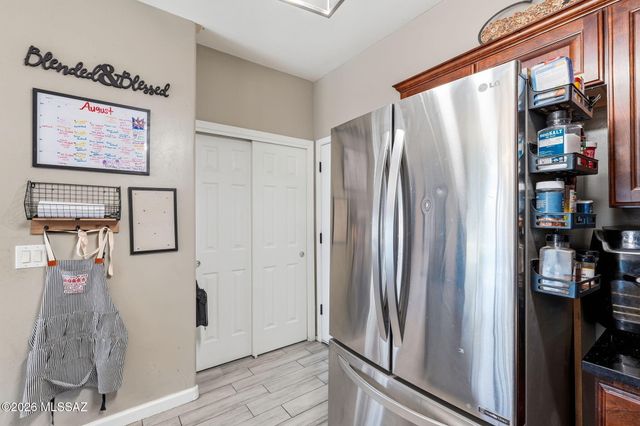 6502 S Giuliani Avenue, Tucson, AZ 85757
