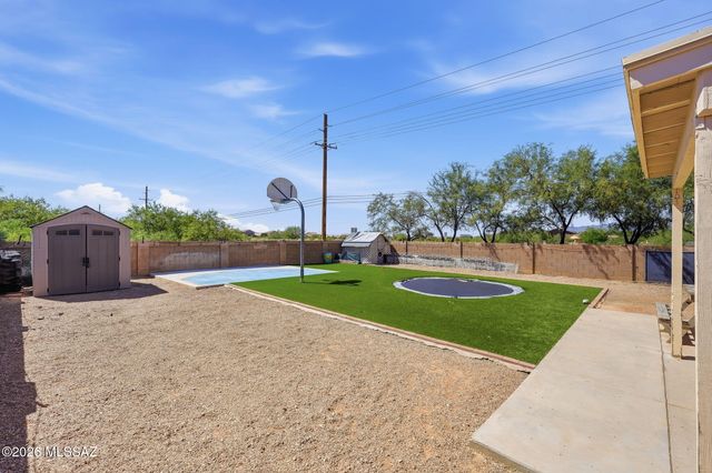 6502 S Giuliani Avenue, Tucson, AZ 85757