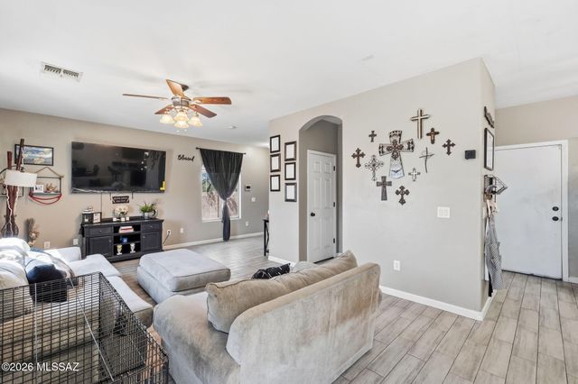 6502 S Giuliani Avenue, Tucson, AZ 85757