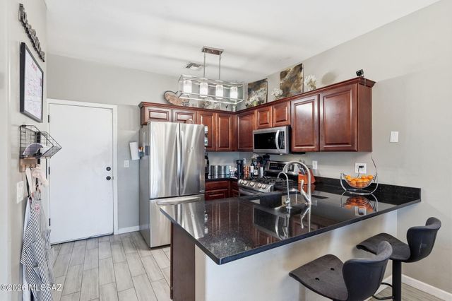 6502 S Giuliani Avenue, Tucson, AZ 85757