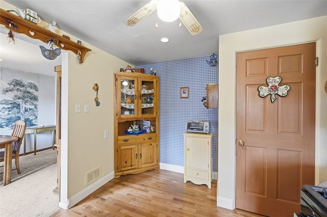 217 Linnview Ave, Carrick, PA 15210