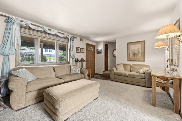 217 Linnview Ave, Carrick, PA 15210