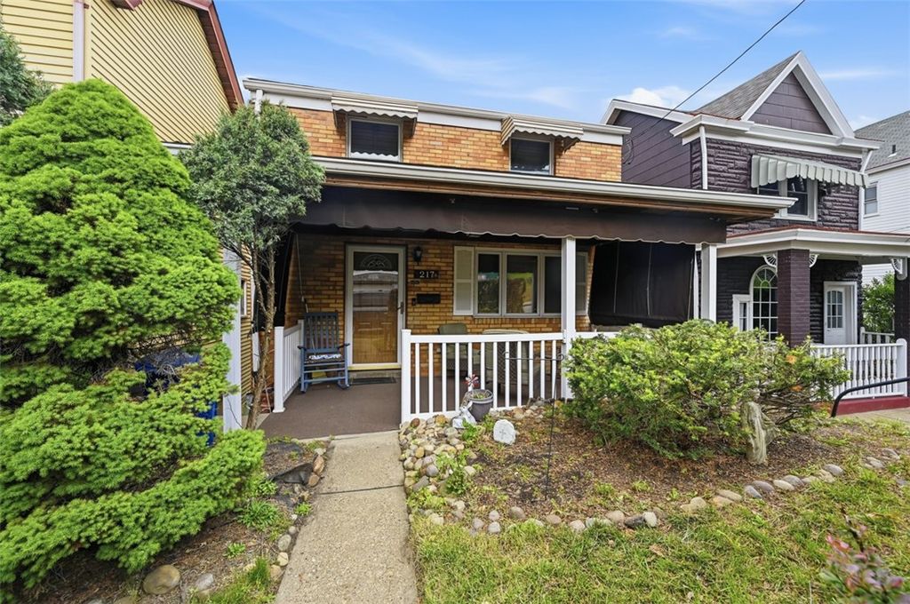 217 Linnview Ave, Carrick, PA 15210
