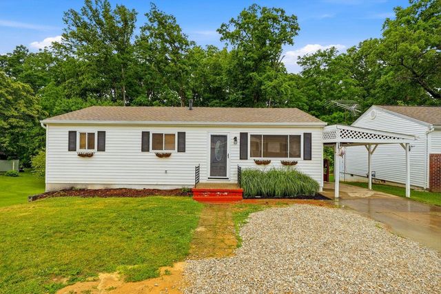 91 Violet Street, Huntington, WV 25705