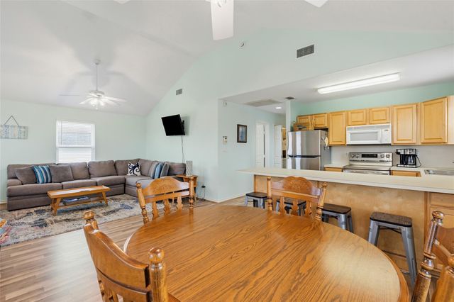4122 Kent Drive, Galveston, TX 77554