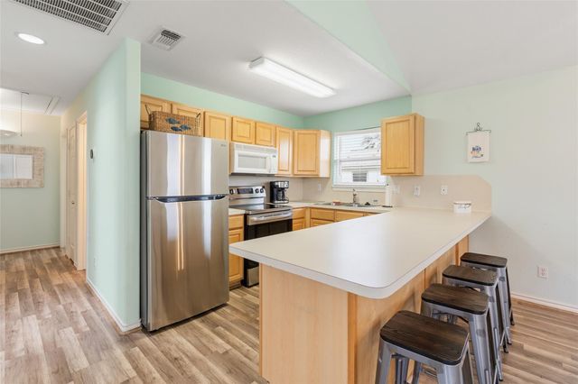 4122 Kent Drive, Galveston, TX 77554