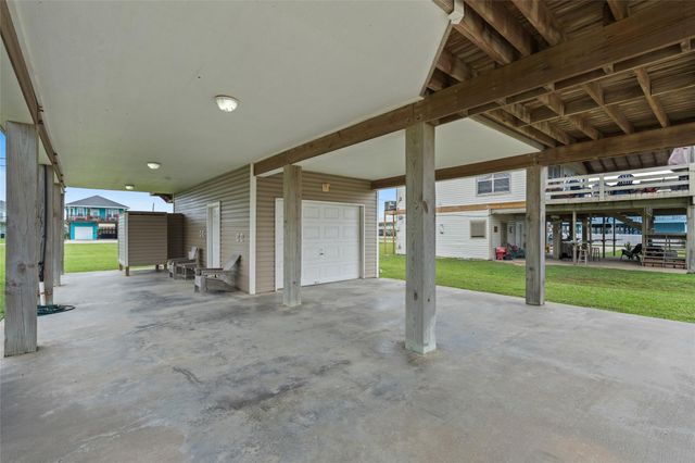 4122 Kent Drive, Galveston, TX 77554