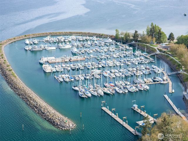 1810 W Sequim Bay Road, Sequim, WA 98382