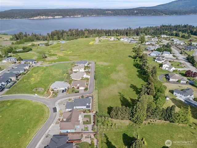 1810 W Sequim Bay Road, Sequim, WA 98382