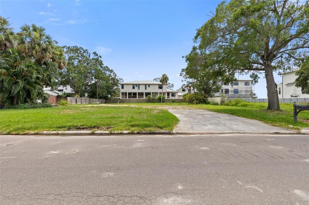 5028 W LONGFELLOW AVENUE, Tampa, FL 33629