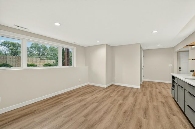 1810 Mayowood Road SW, Rochester, MN 55902