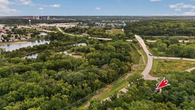1810 Mayowood Road SW, Rochester, MN 55902