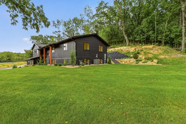 1810 Mayowood Road SW, Rochester, MN 55902