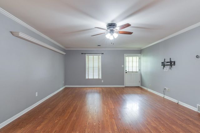 1283 E KAMALI CV, Memphis, TN 38134