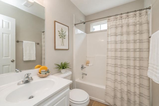 137 Swallow Lake Drive, North Augusta, SC 29841